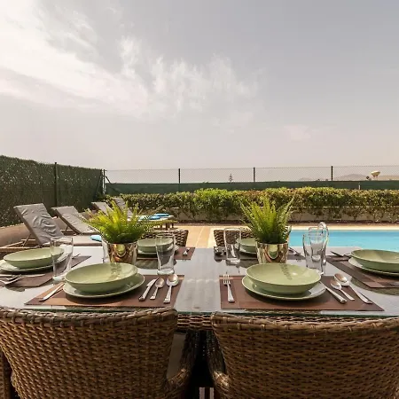 Lightbooking Pueblo Majorero Piscina Climatizada Jove 10 Villa *