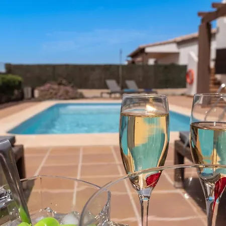 Guestready - Luxury Villa With Private Pool